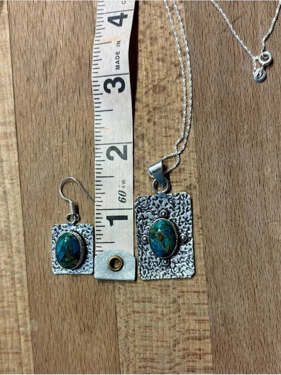 Set! Chrysocolla Necklace & Earrings - Picture 15 of 16